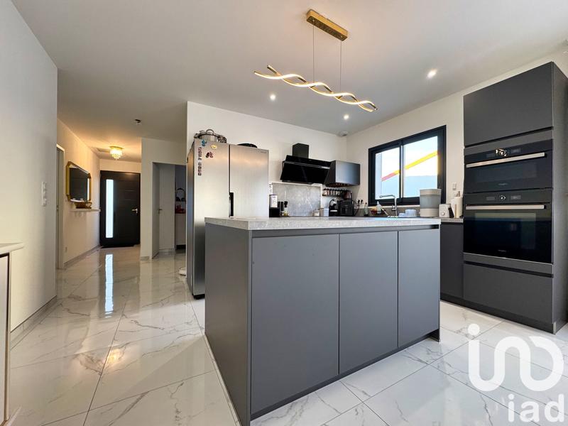 Maison - 90 m² - 3 pièces