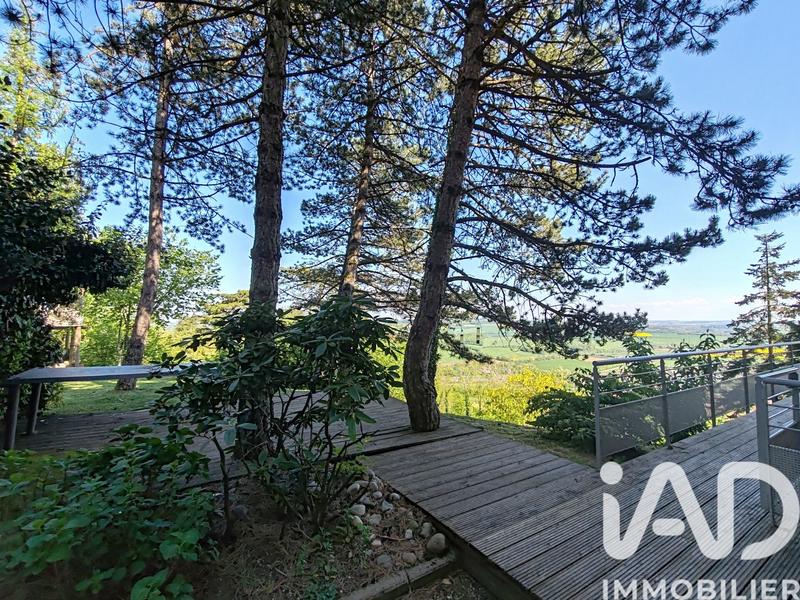 Maison - 243 m² - 7 pièces