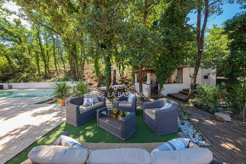 Maison - 147 m² - 5 pièces