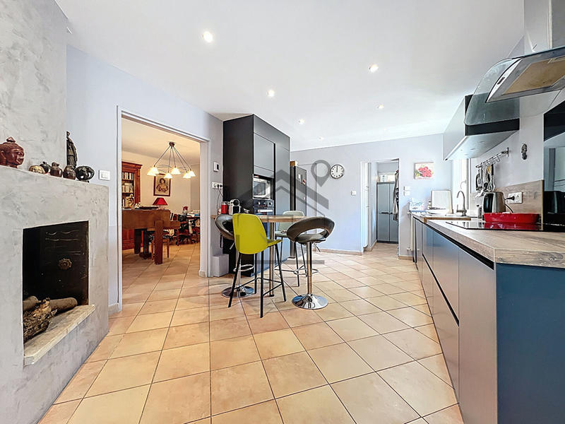 Maison - 149 m² - 6 pièces