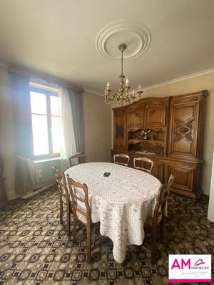 Maison - 82 m² - 5 pièces