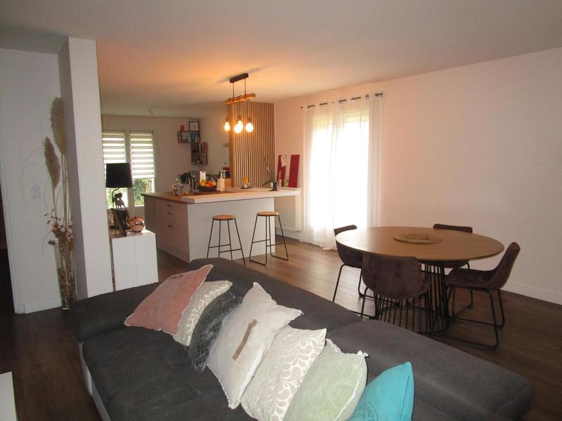 Maison - 153 m² - 5 pièces