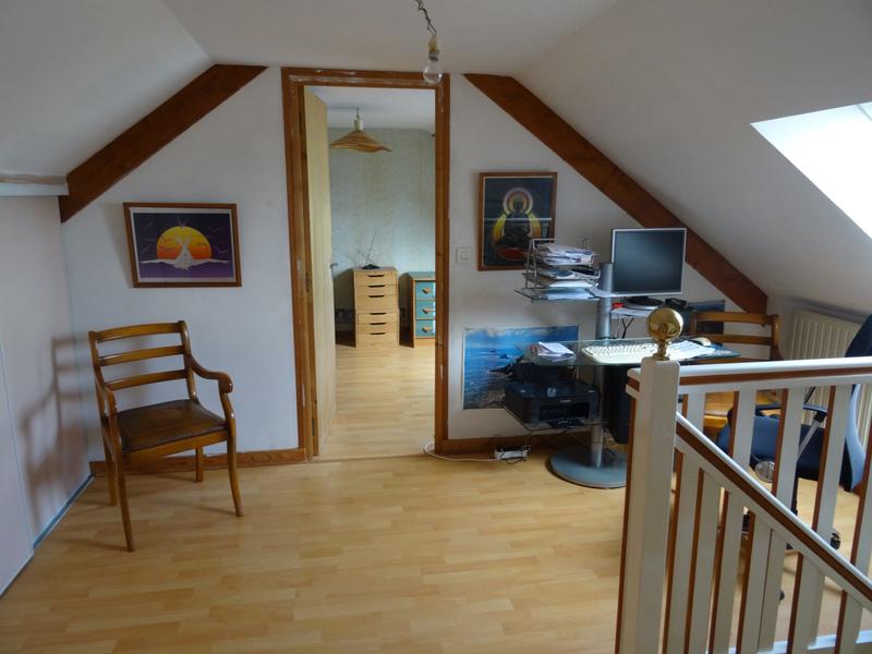 Maison traditionnelle - 87 m² - 6 pièces