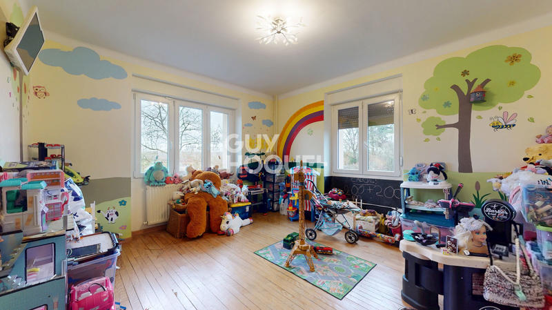 Maison - 177 m² - 8 pièces