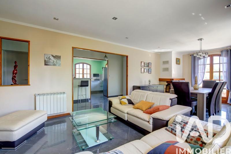 Maison - 96 m² - 5 pièces