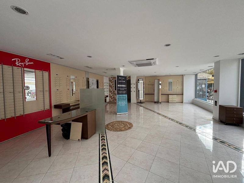 Local commercial - 82 m²