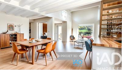 Maison - 220 m² - 7 pièces