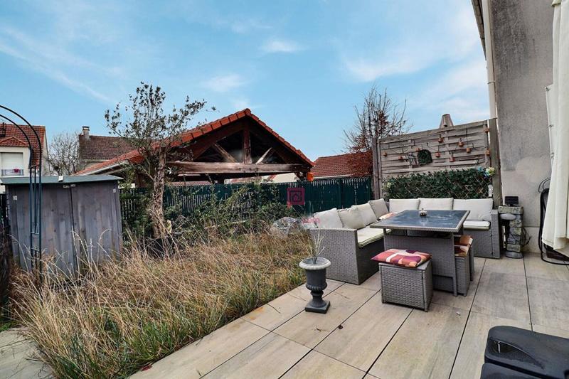 Maison - 109 m² - 7 pièces