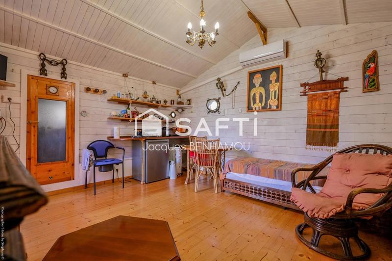 Maison - 391 m² - 7 pièces