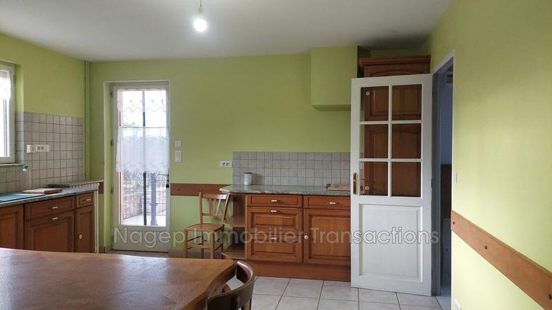 Maison - 200 m² - 8 pièces