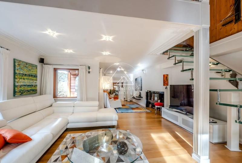 Châlet - 153 m² - 6 pièces