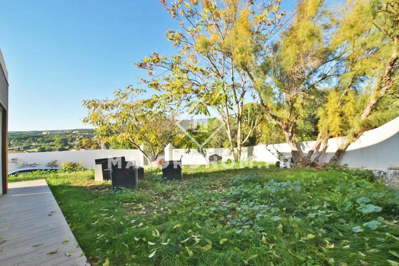 Maison - 143 m² - 5 pièces