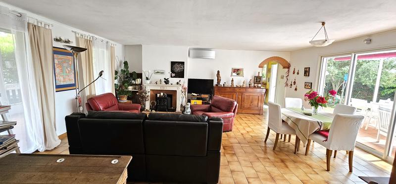 Maison - 143 m² - 5 pièces