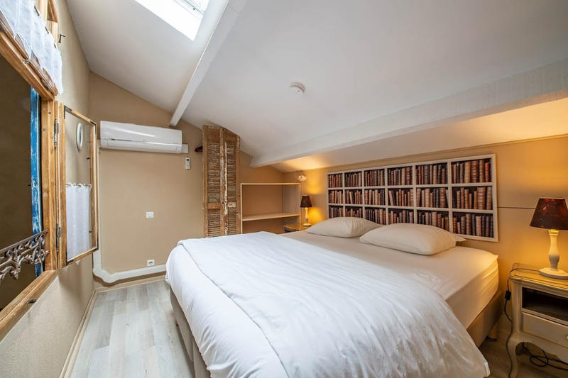 Propriété - 370 m² - 12 pièces