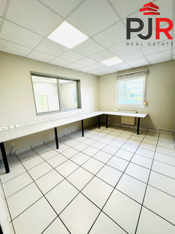 Bureau - 201 m²