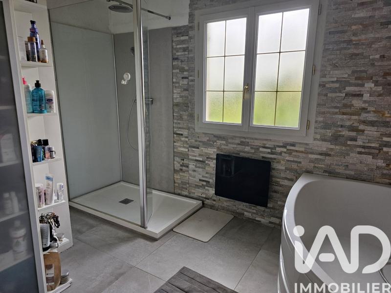 Maison - 136 m² - 6 pièces