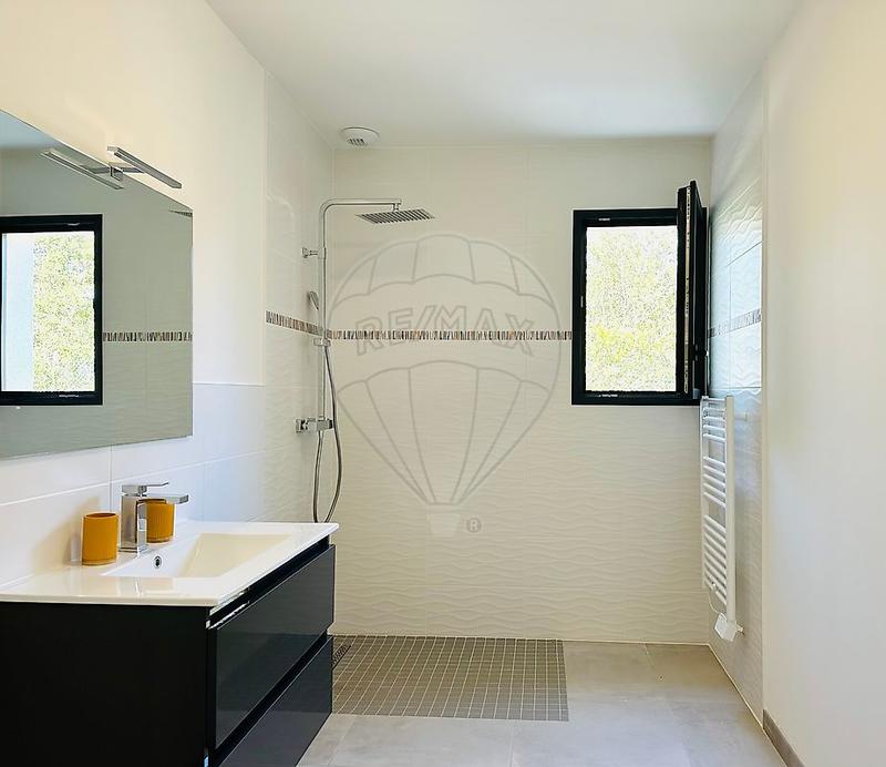 Maison - 178 m² - 5 pièces