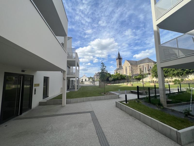 Appartement - 90 m² - 4 pièces