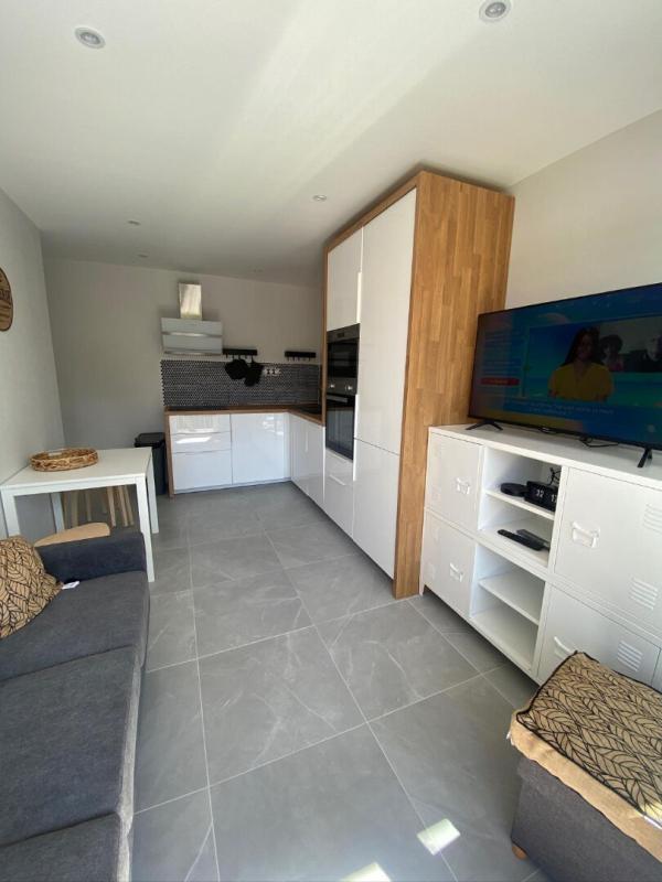 Appartement - 65 m² - 5 pièces