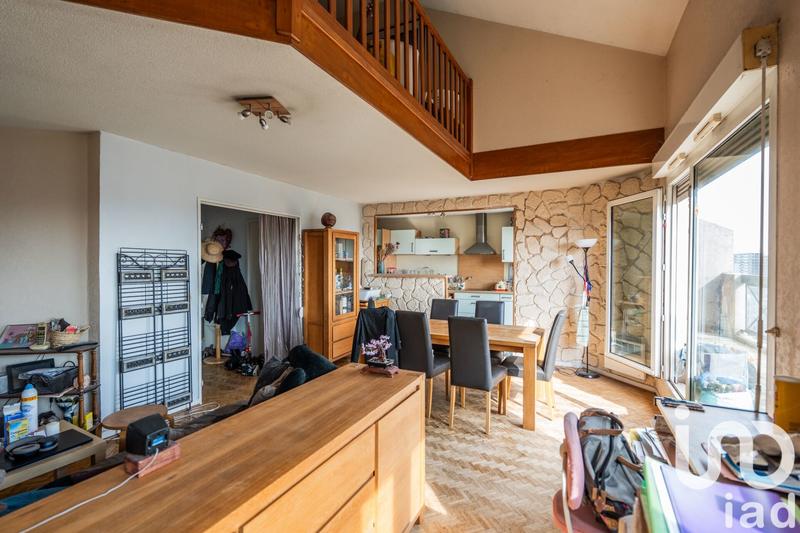 Appartement - 125 m² - 5 pièces