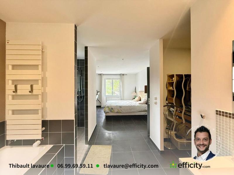 Maison - 157 m² - 7 pièces