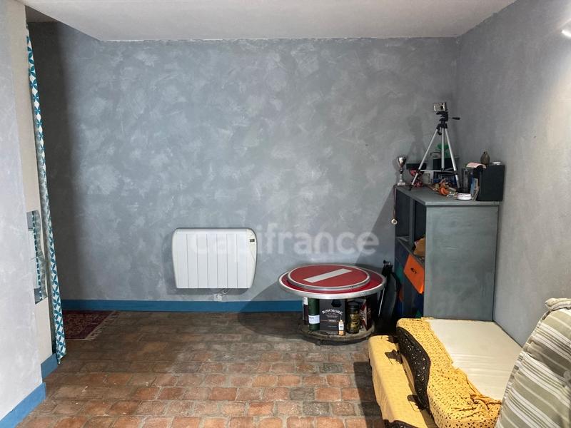 Maison - 240 m² - 9 pièces