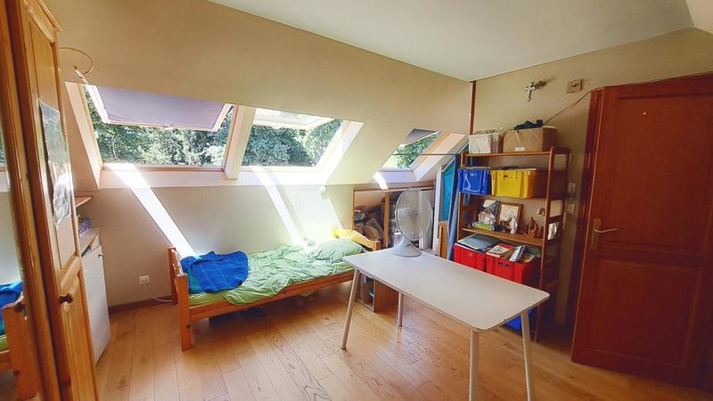 Maison - 148 m² - 8 pièces