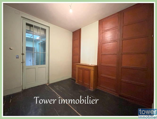 Maison - 180 m² - 7 pièces