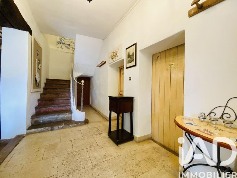 Maison - 250 m² - 9 pièces