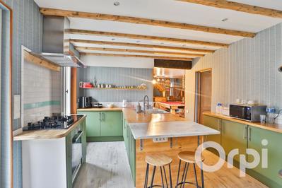 Maison - 147 m² - 6 pièces