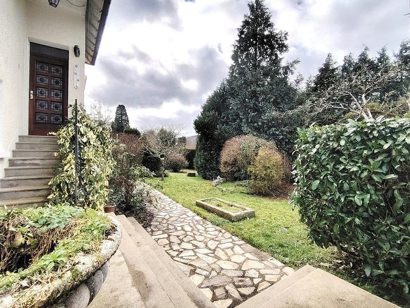 Maison - 170 m² - 8 pièces