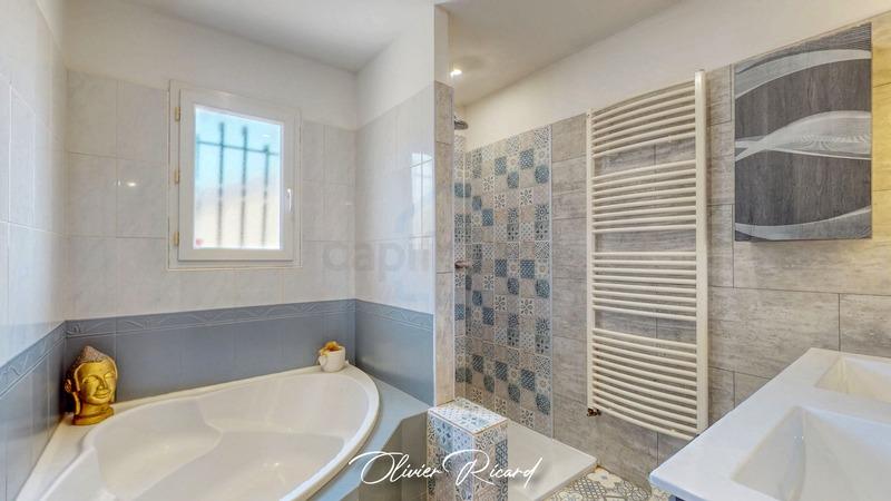 Maison - 152 m² - 7 pièces