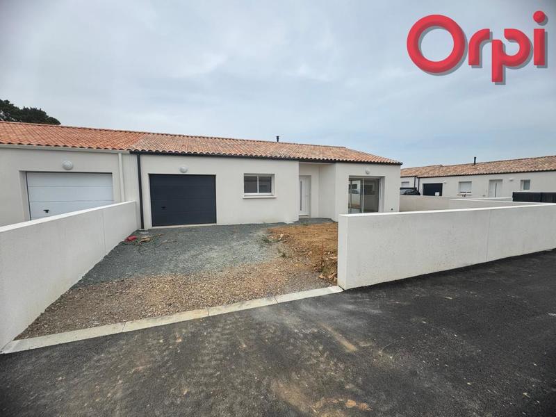 Maison - 93 m² - 4 pièces