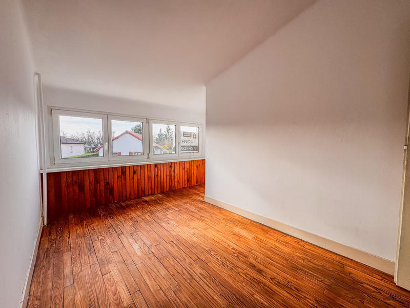 Maison - 97 m² - 5 pièces