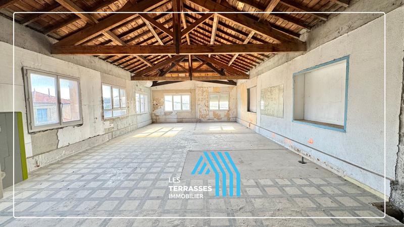 Loft - 80 m² - 4 pièces