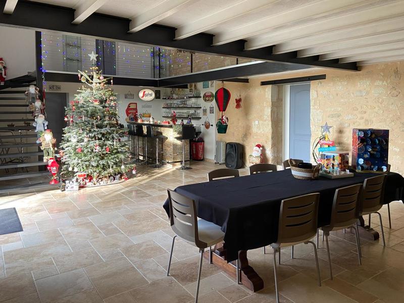 Maison - 196 m² - 5 pièces