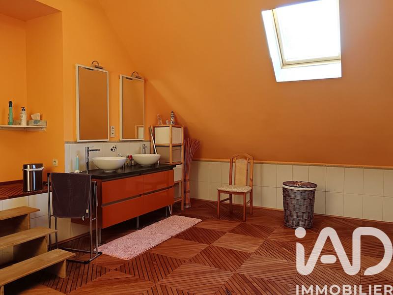 Maison - 198 m² - 6 pièces