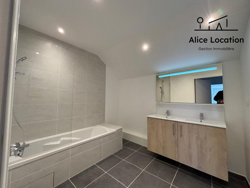 Appartement - 67 m² - 3 pièces