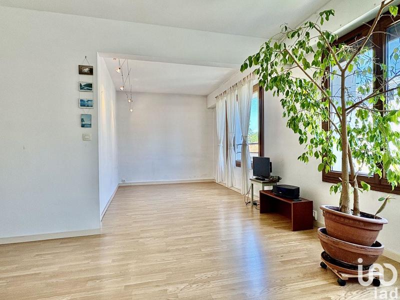 Appartement - 92 m² - 4 pièces