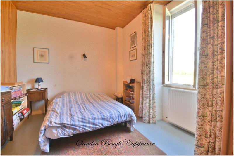 Maison en pierre - 176 m² - 7 pièces