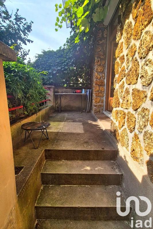 Maison - 211 m² - 7 pièces