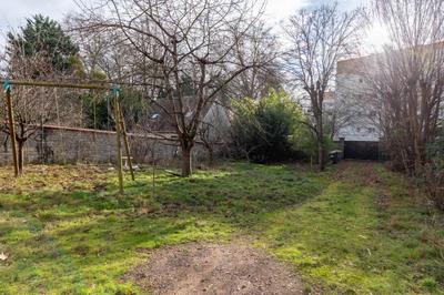 Maison bourgeoise - 250 m² - 14 pièces