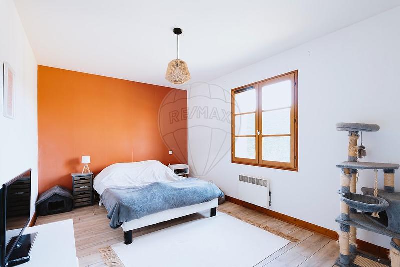 Maison - 122 m² - 4 pièces