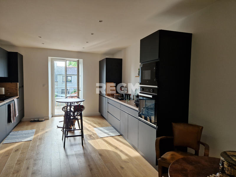 Maison - 132 m² - 8 pièces