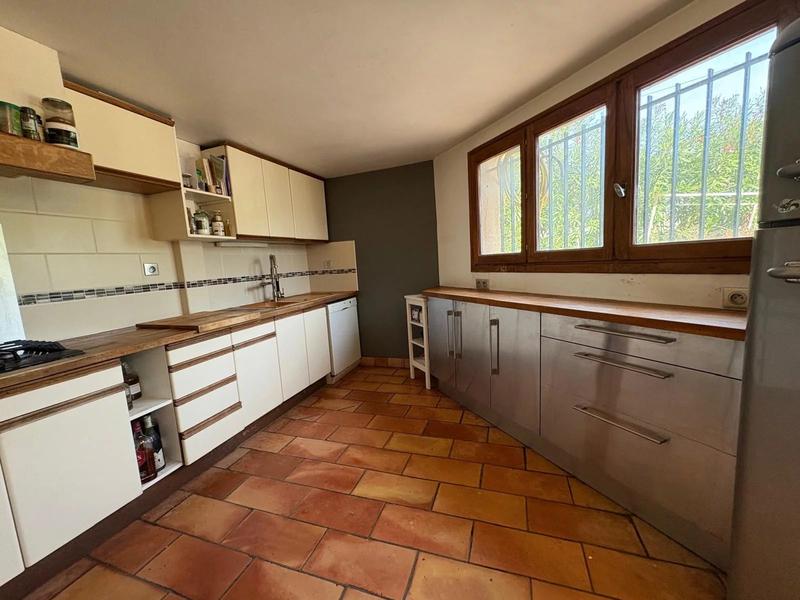 Appartement - 224 m² - 6 pièces