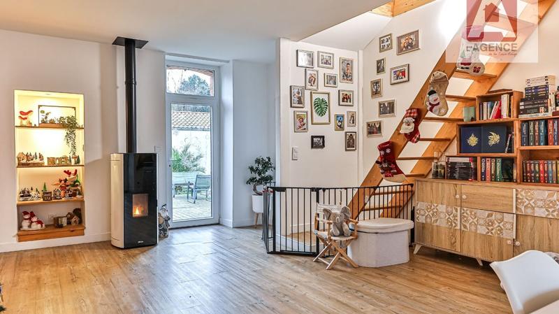 Maison - 106 m² - 4 pièces