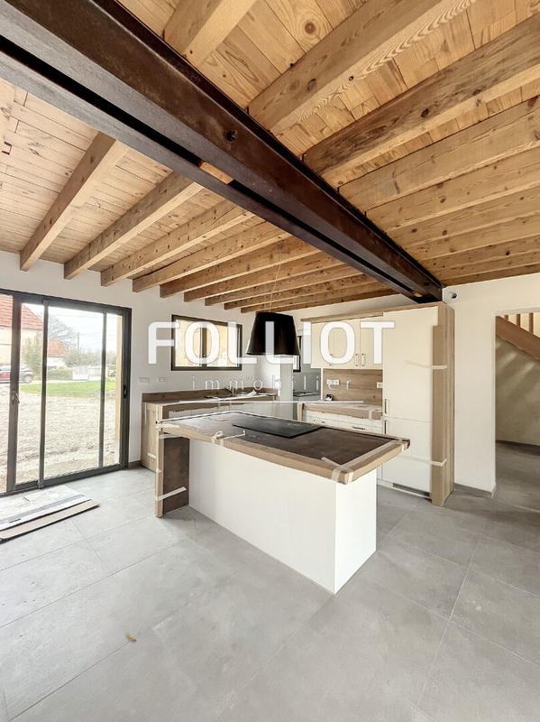 Maison - 123 m² - 4 pièces