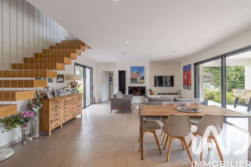 Maison de maîtres - 198 m² - 6 pièces