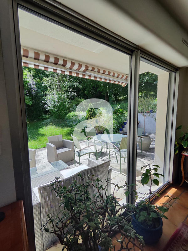 Maison traditionnelle - 147 m² - 6 pièces