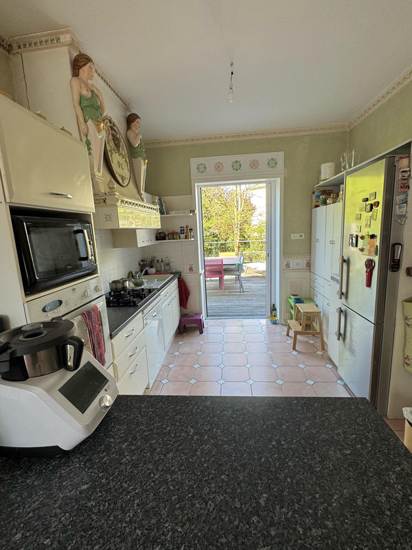 Maison - 204 m² - 8 pièces